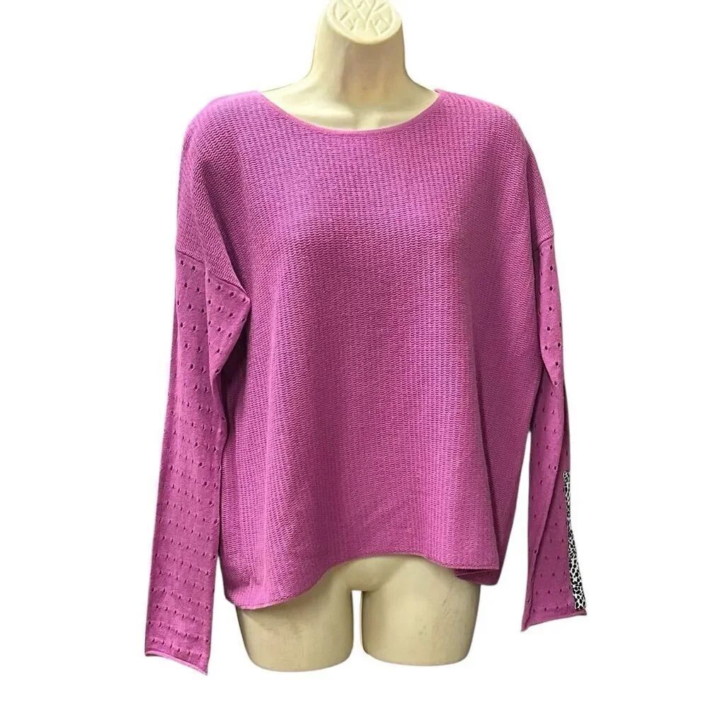 Lisa Todd "In a Dash" sweater in Magenta NWT Size Small